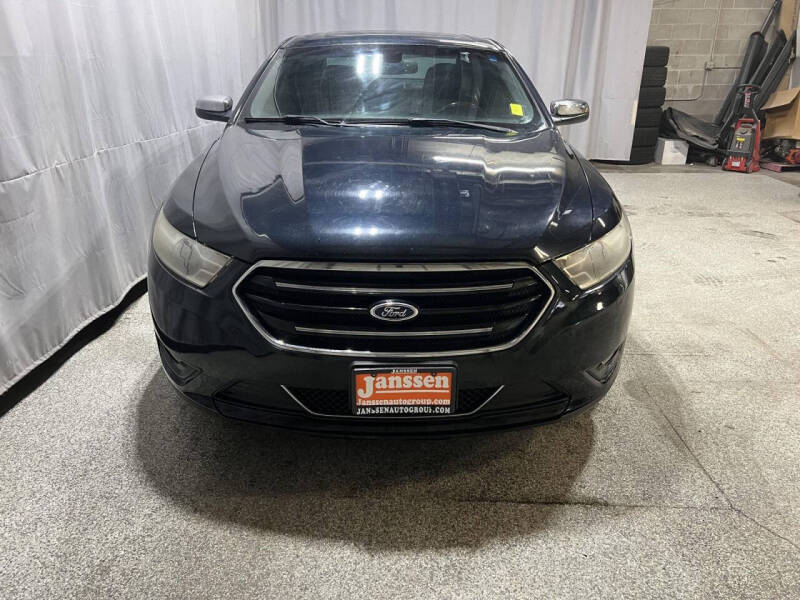 2015 Ford Taurus Limited