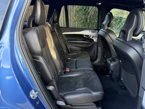 2017 Volvo XC90 T6 R-Design