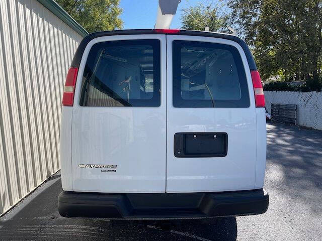 2012 Chevrolet Express 2500