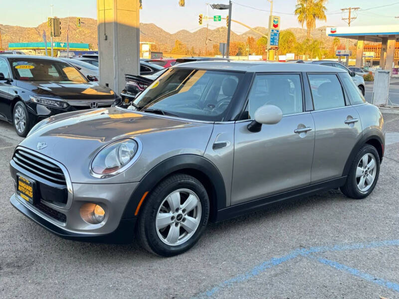 2017 MINI Hardtop 4 Door Cooper
