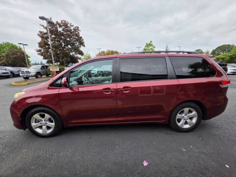 2011 Toyota Sienna