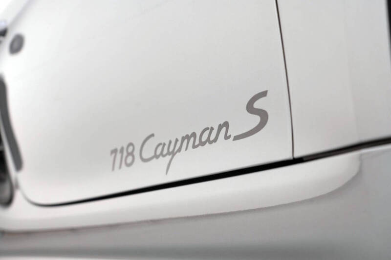 2018 Porsche 718 Cayman