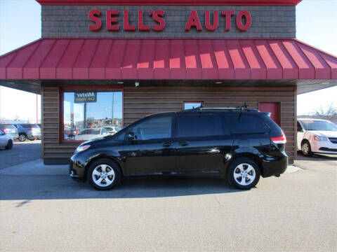 2013 Toyota Sienna LE 7-Passenger Auto Access Seat