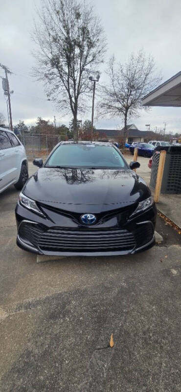2022 Toyota Camry Hybrid LE