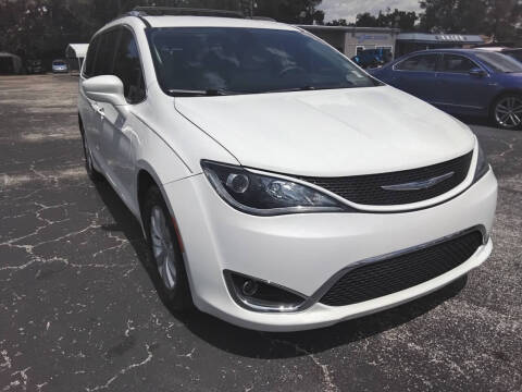2018 Chrysler Pacifica Touring L