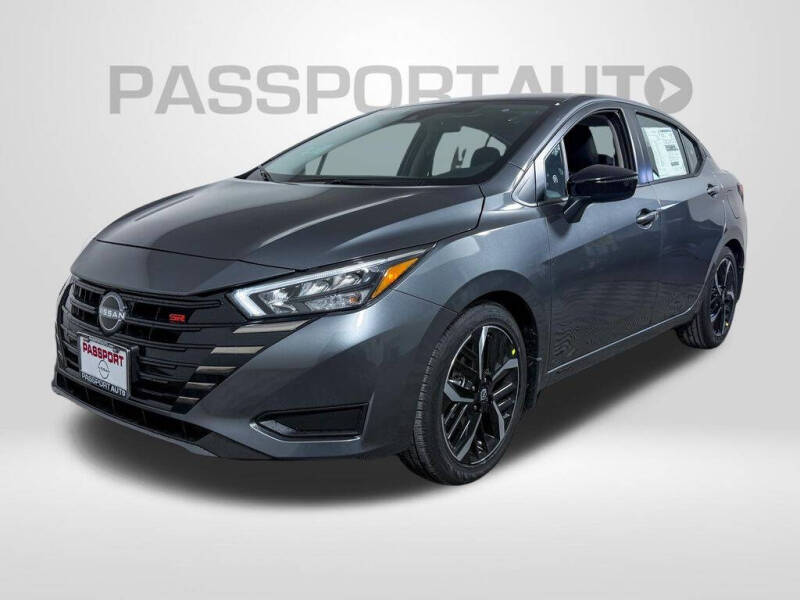 2025 Nissan Versa SR