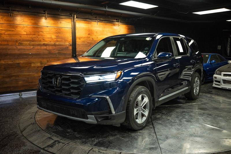 2024 Honda Pilot EX-L w/Rear Captain's Chairs