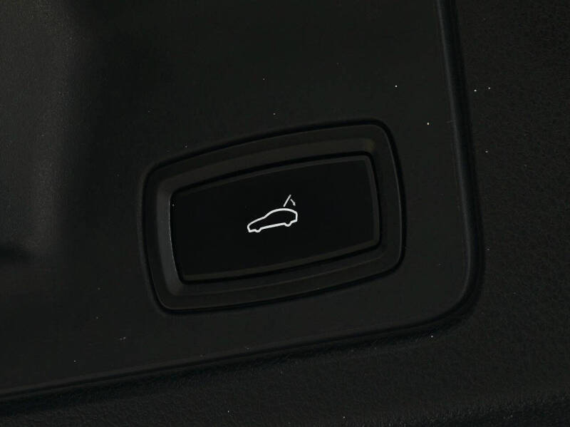 2015 Porsche Panamera S E-Hybrid