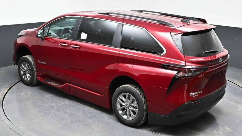 2025 Toyota Sienna