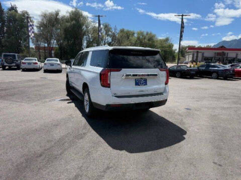 2023 GMC Yukon XL SLT