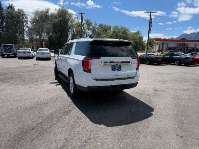 2023 GMC Yukon XL SLT