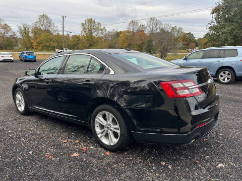 2017 Ford Taurus SEL