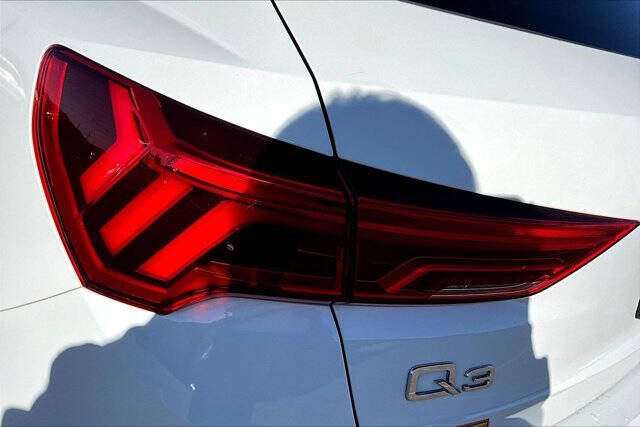 2019 Audi Q3 quattro S line Prem Plus 45 TFSI