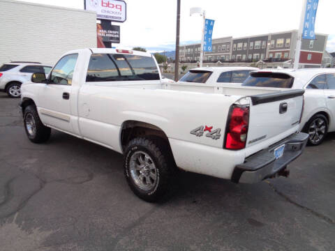 2004 Chevrolet Silverado 1500 LS