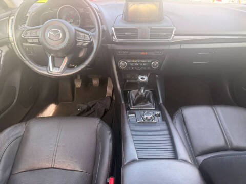 2018 Mazda MAZDA3 Grand Touring