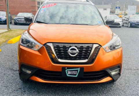 2020 Nissan Kicks SR