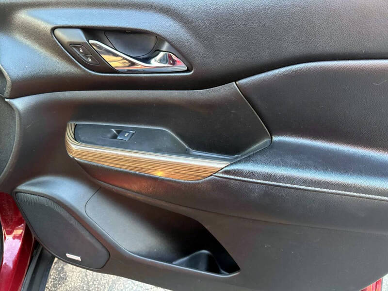 2017 GMC Acadia SLE-2