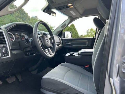 2024 RAM 1500 Classic SLT