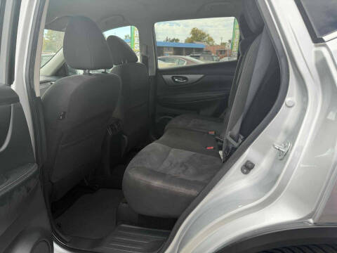 2016 Nissan Rogue SV