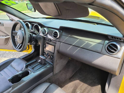 2005 Ford Mustang GT Premium