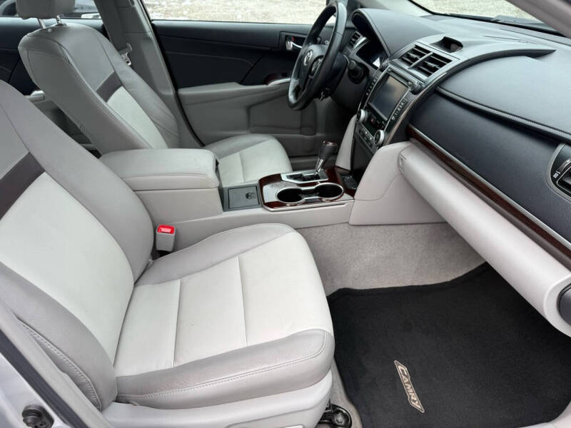 2014 Toyota Camry XLE V6