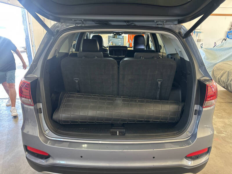 2020 Kia Sorento EX V6