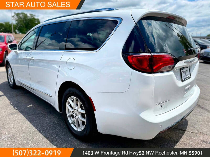 2020 Chrysler Pacifica Touring L