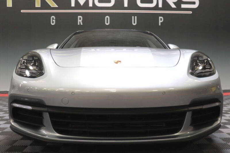 2019 Porsche Panamera 4