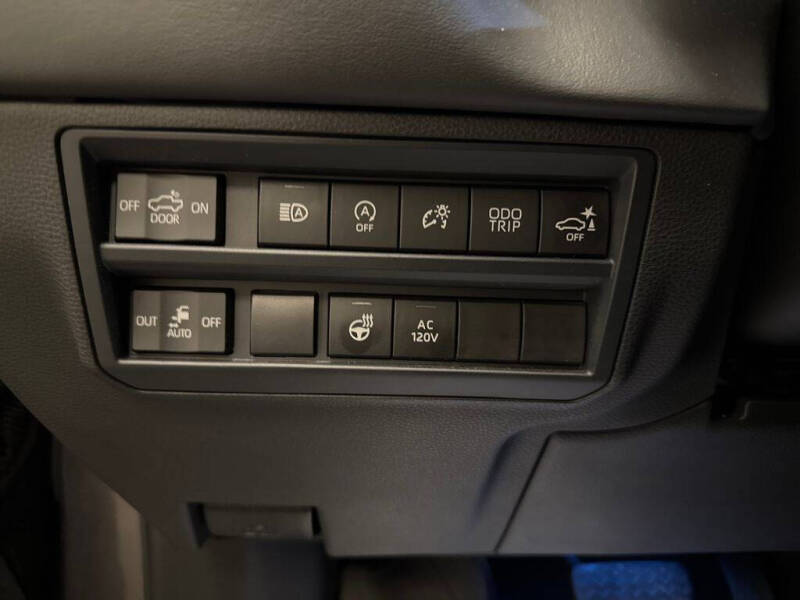 2022 Toyota Tundra Platinum