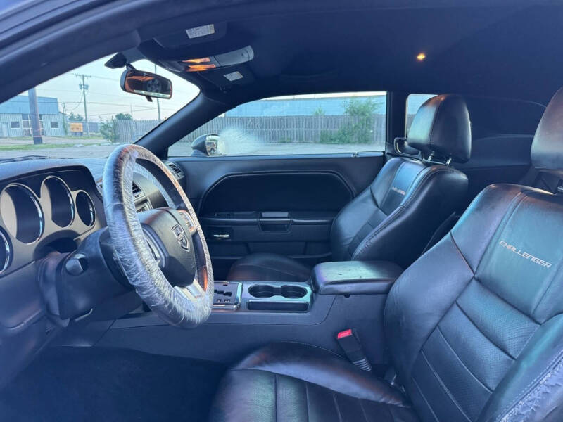 2014 Dodge Challenger SXT