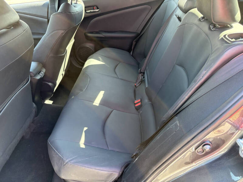 2021 Toyota Prius XLE