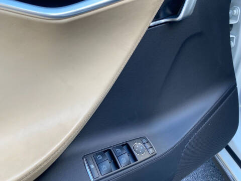 2012 Tesla Model S Performance