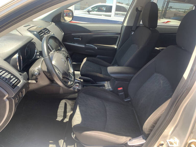 2020 Mitsubishi Outlander Sport SE