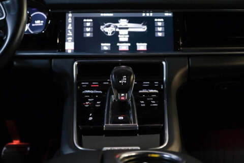 2018 Porsche Panamera Turbo Sport Turismo