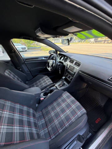 2016 Volkswagen Golf GTI SE