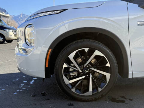 2025 Mitsubishi Outlander PHEV SEL