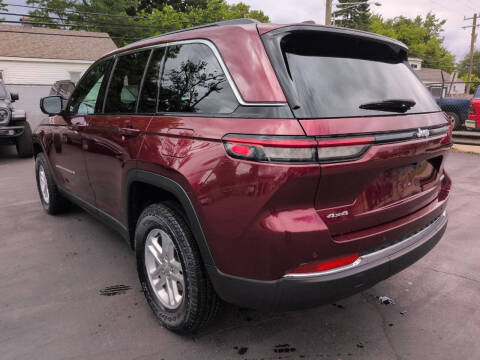 2024 Jeep Grand Cherokee Laredo