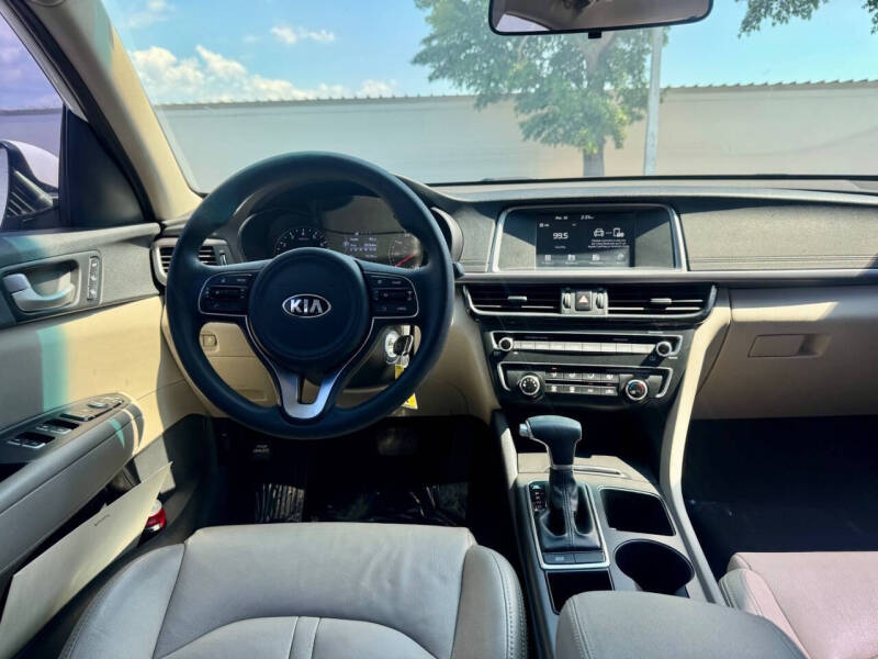 2017 Kia Optima LX