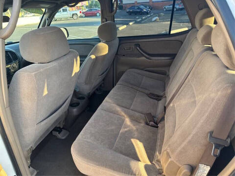 2003 Toyota Sequoia SR5