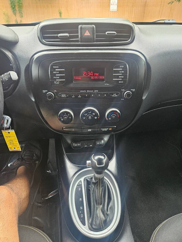2015 Kia Soul +