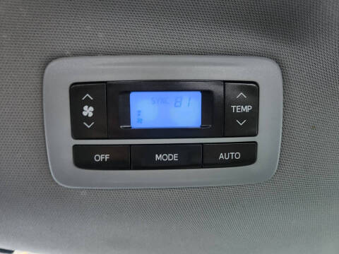 2017 Toyota Sienna LE 7-Passenger