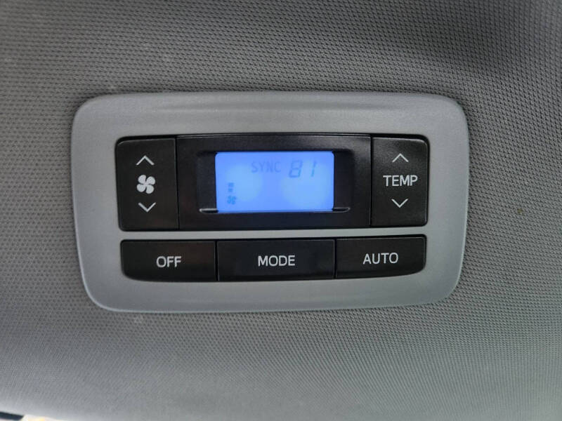 2017 Toyota Sienna LE 7-Passenger