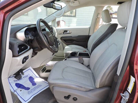 2017 Chrysler Pacifica Touring-L Plus