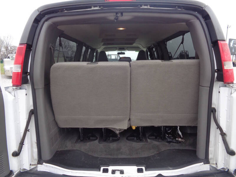 2017 Chevrolet Express LT 3500