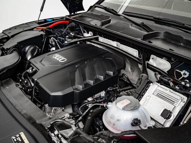 2025 Audi Q5 quattro Premium 40 TFSI