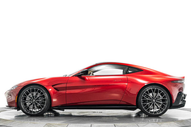 2023 Aston Martin Vantage V8