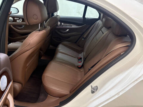 2017 Mercedes-Benz E-Class E 300 4MATIC