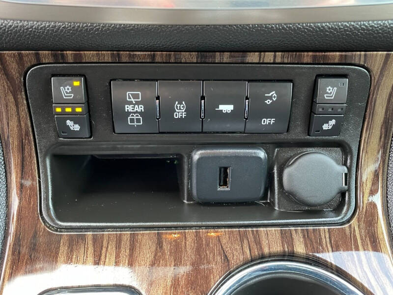 2016 GMC Acadia Denali