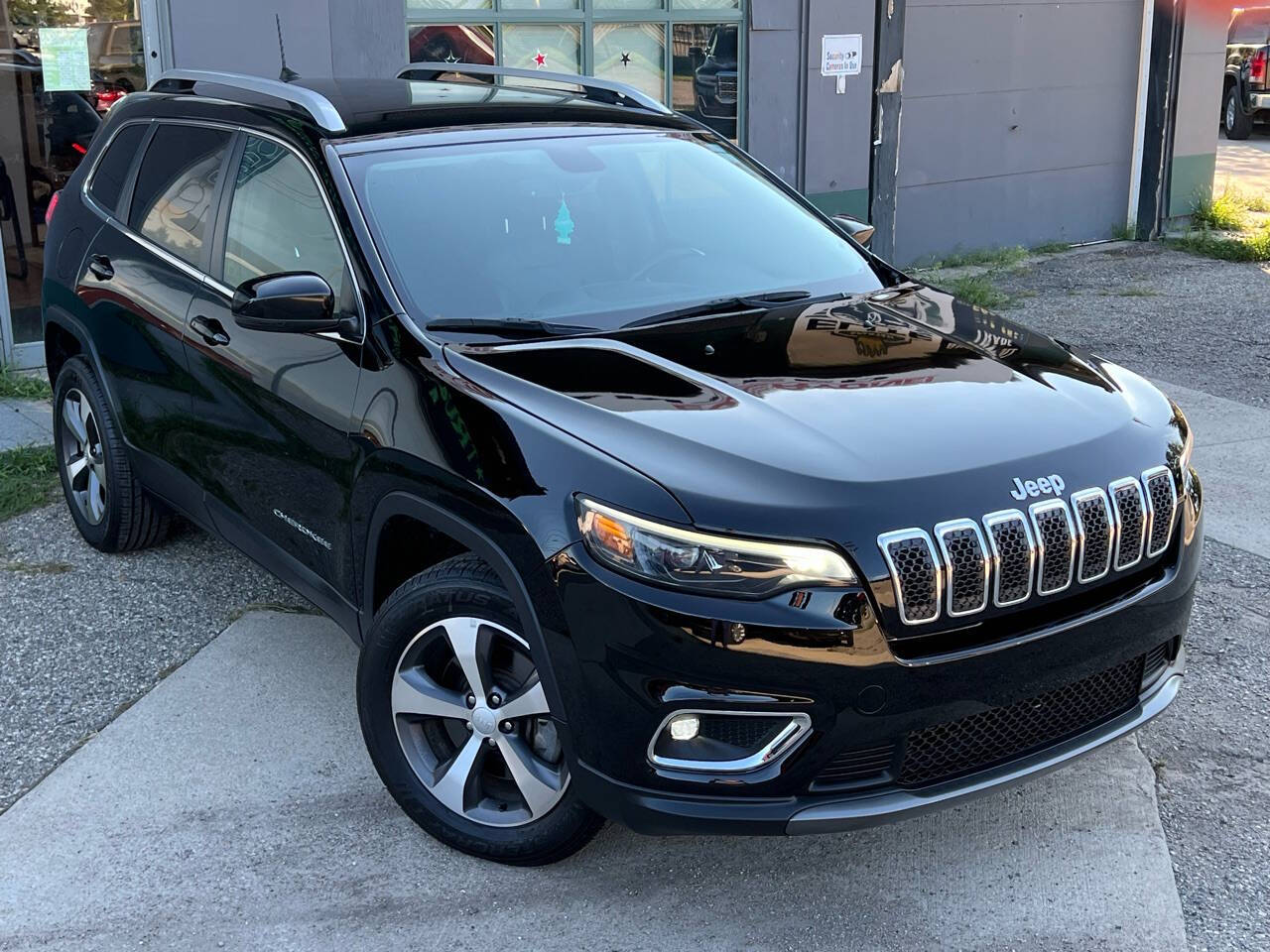 2020 Jeep Cherokee for sale at Spartan Elite Auto Group LLC in Lansing, MI