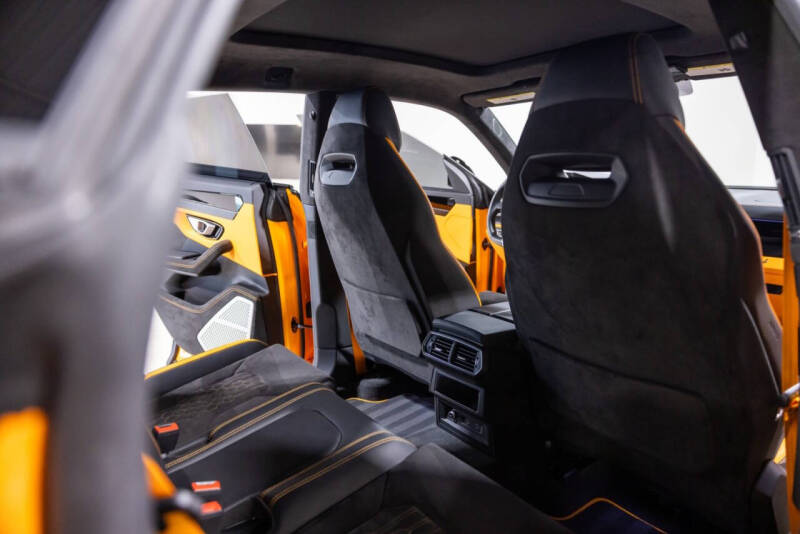2024 Lamborghini Urus S